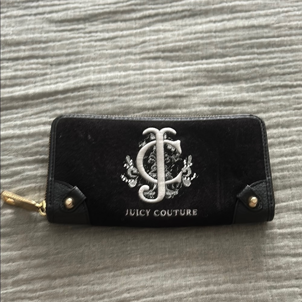 Juicy Couture Black and Gold Key Holder